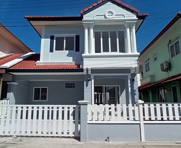 ขายด่วน! บ้านแฝด 2 ชั้น 3 ห้องนอน 2 ห้องน้ำ เนื้อที่ 35 ตรว. ใกล้ ม.มหิดล แม็คโคร และเซ็นทรัลศาลายา โทร. 084-0803830